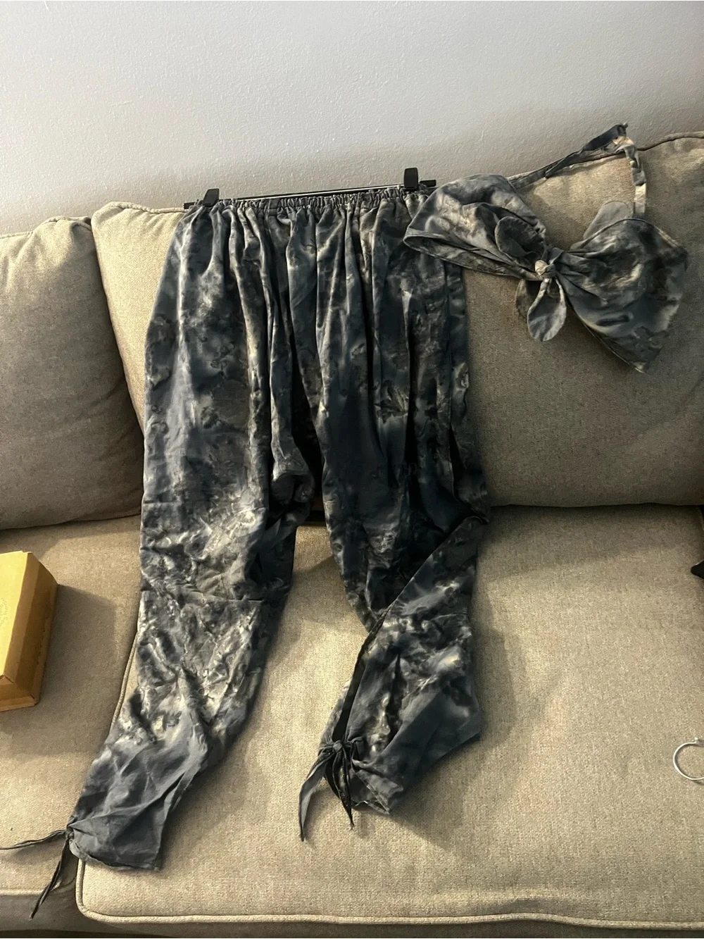 Tie-Dye Halter Crop Top Elastic Waist Harem Pants - Black Gray - Picture 1 of 5